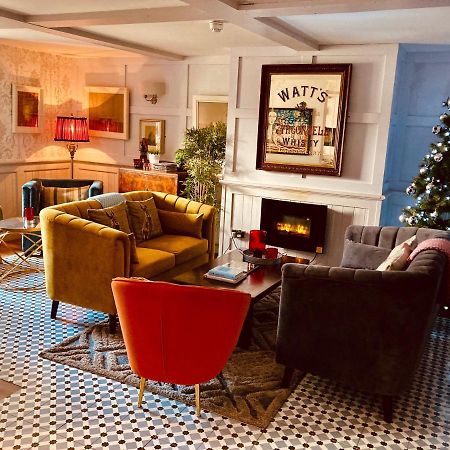 Malin Townhouse Guest House Bagian luar foto