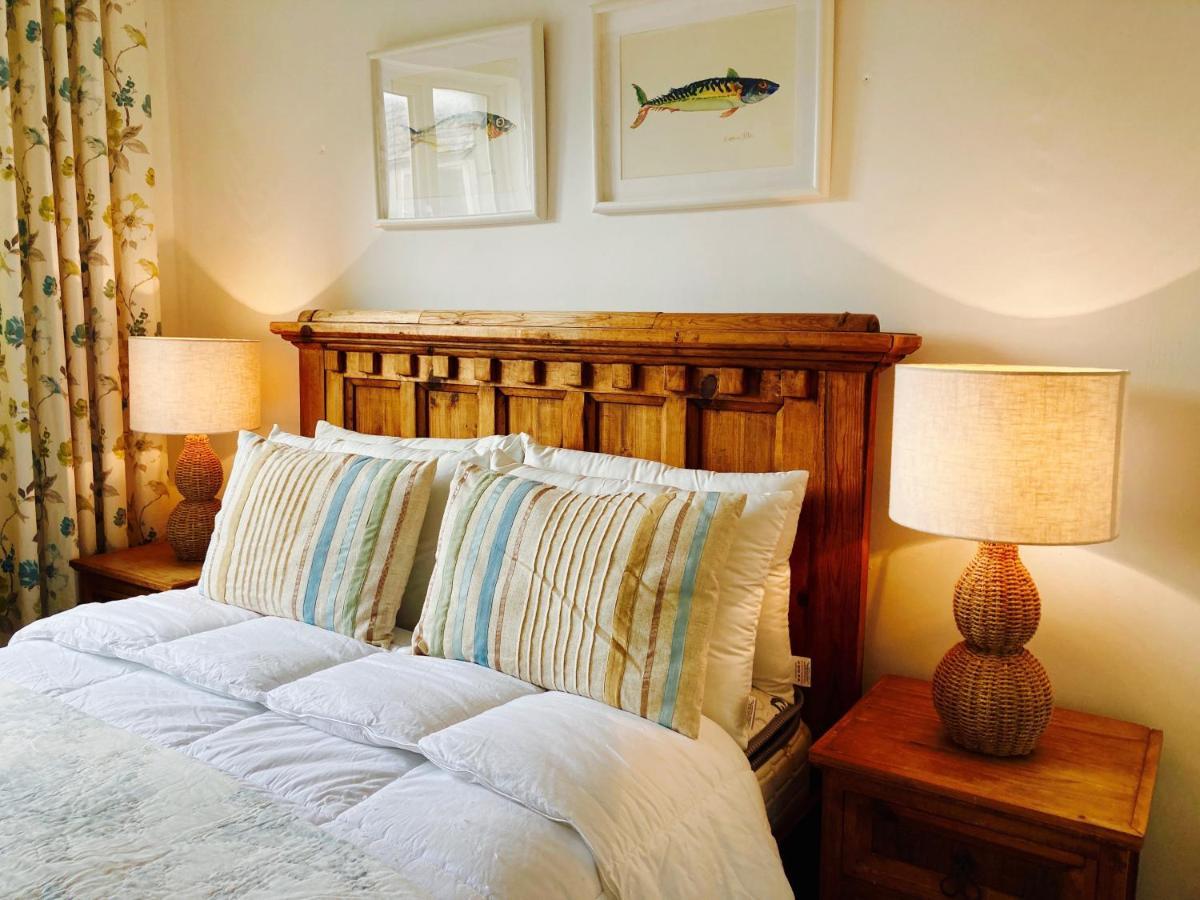 Malin Townhouse Guest House Bagian luar foto