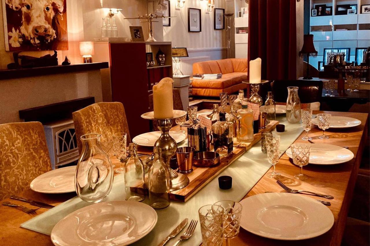 Malin Townhouse Guest House Bagian luar foto